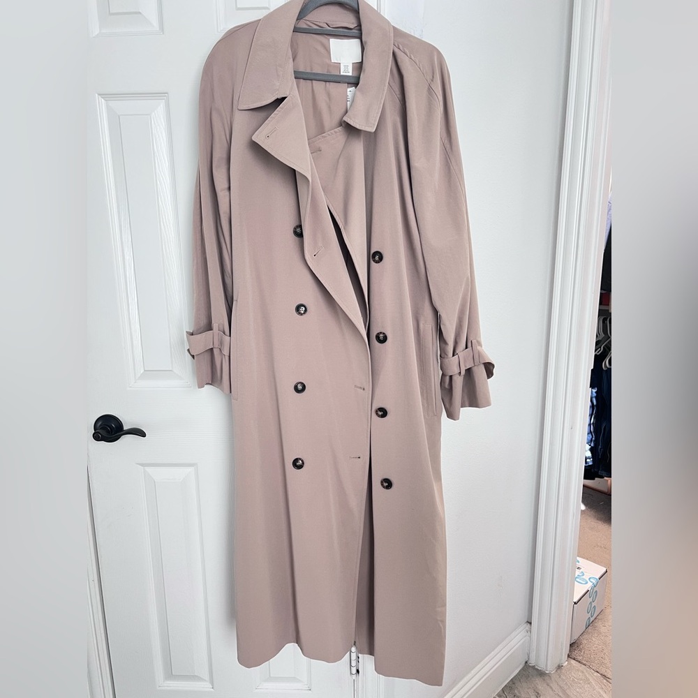 H&M Trench Coat, size XXL. NWT!!